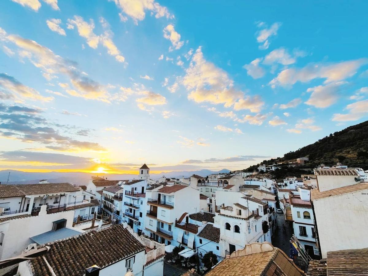 Modern, Bright And Comfortable Apartment With Shared Roof Terrace Canillas de Aceituno Esterno foto